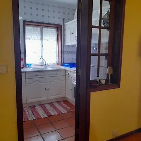 Zaertliche Momente In Dieser Gemuetlichen Apartman